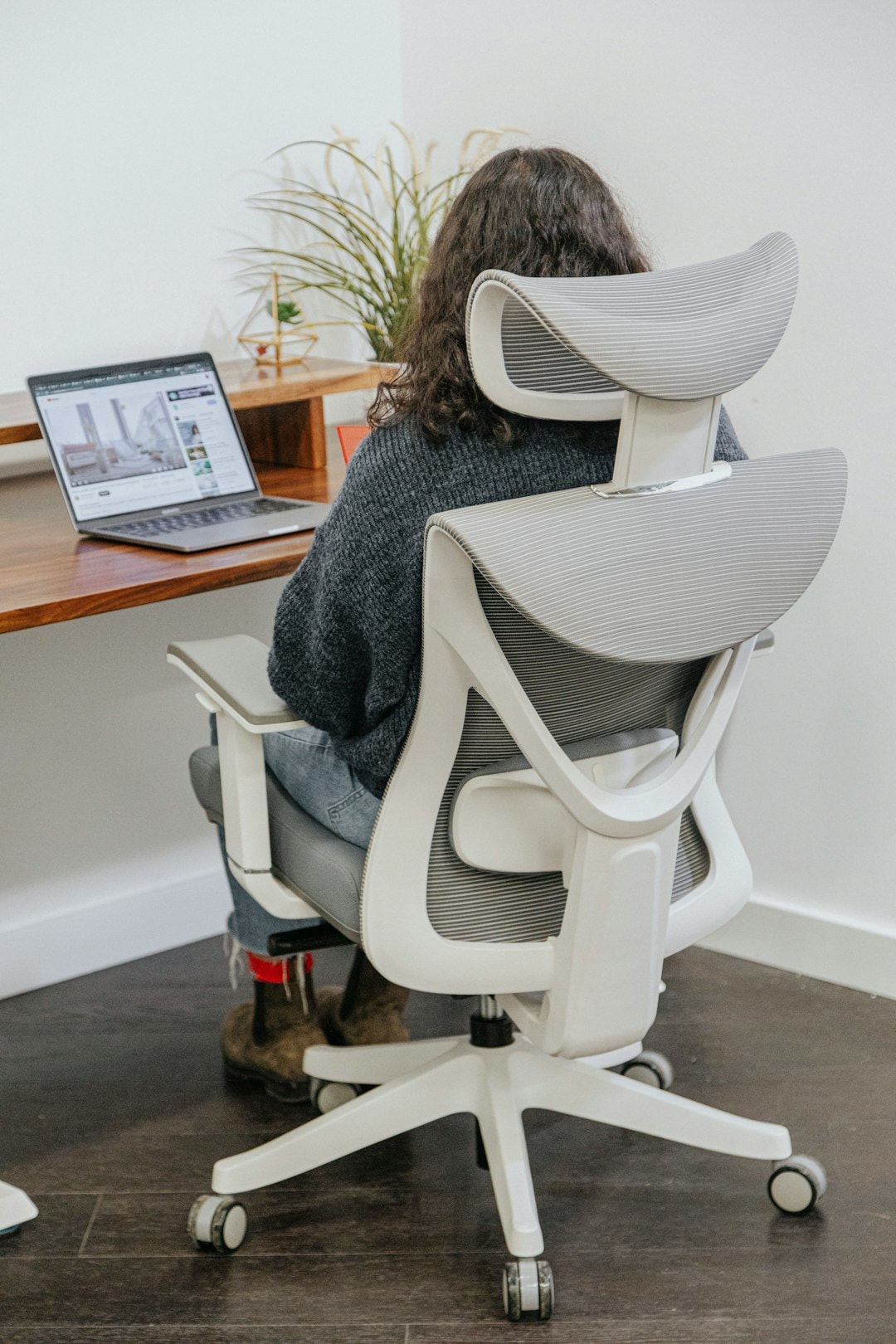 Nova Soft Lounge Chair
