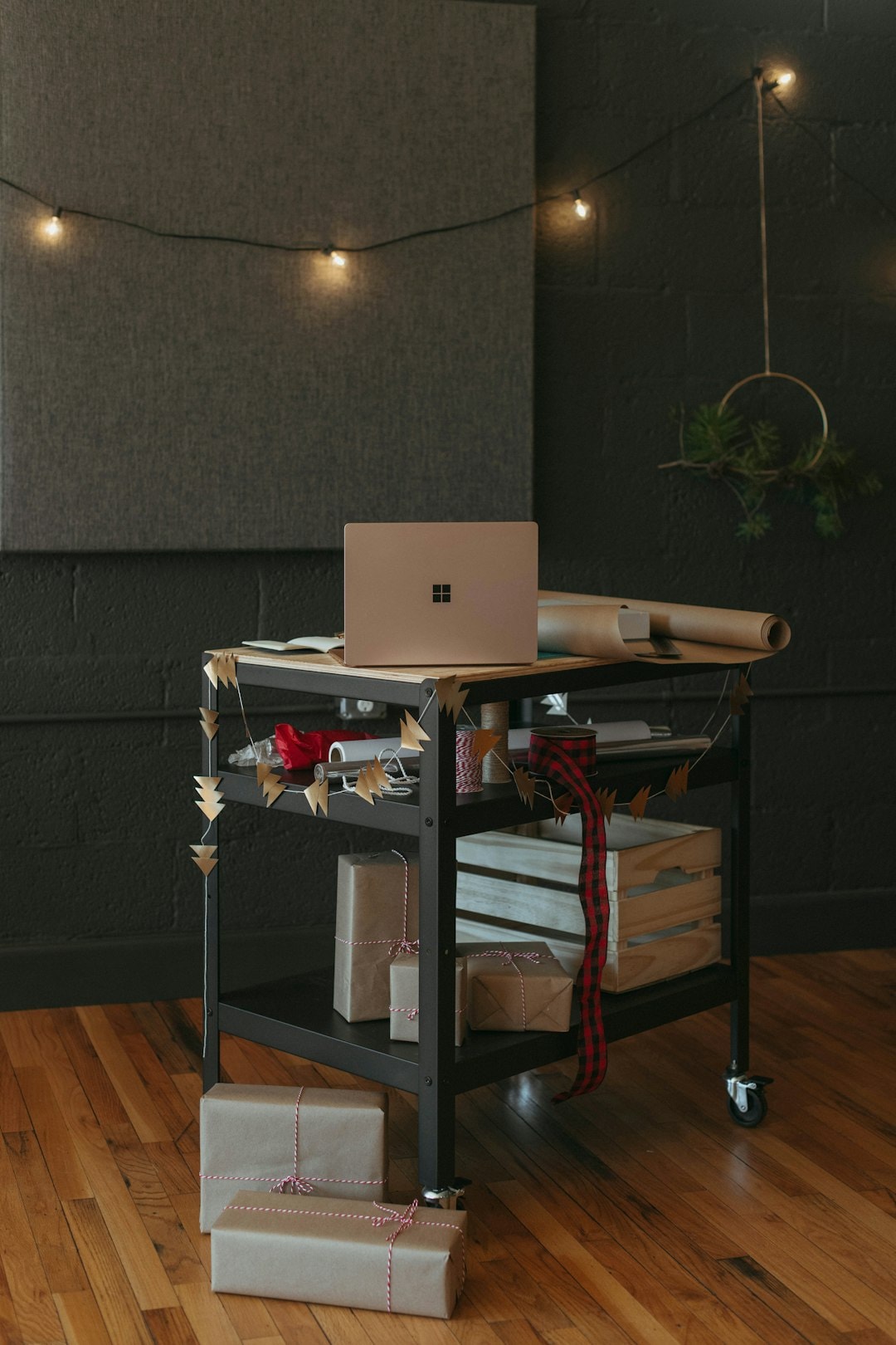 Pulse Height-Adjustable desking